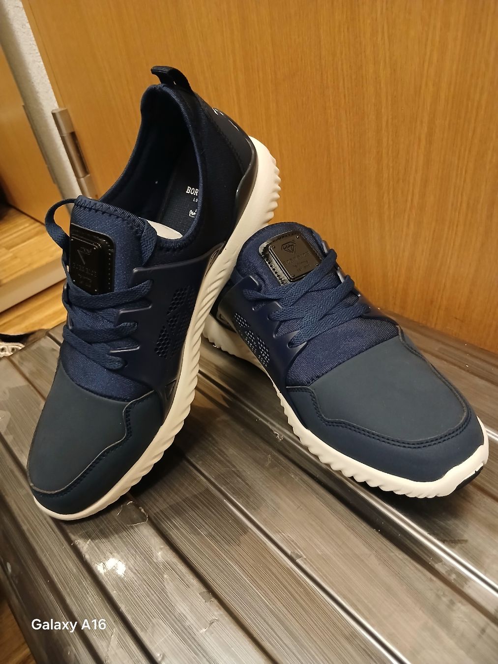 Scarpe da uomo: Baskets Born Rich neuves jamais portées – Nuovo e nell'imballaggio originale da Genève venduto da Martinbng 3