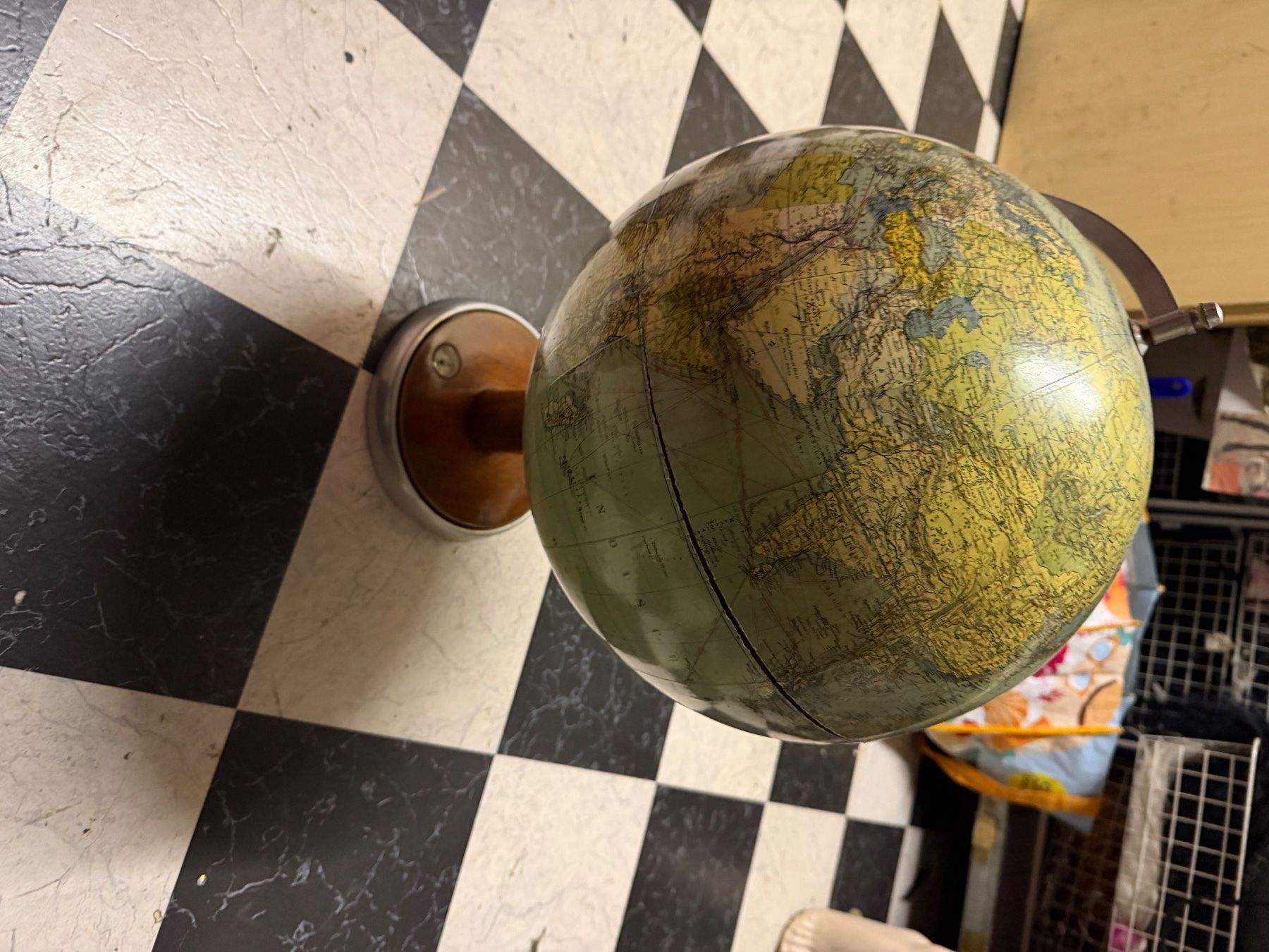 Altro in Decorazioni & Accessori: Vintage Globus mit Kompass, – Usato da Zürich venduto da cmst