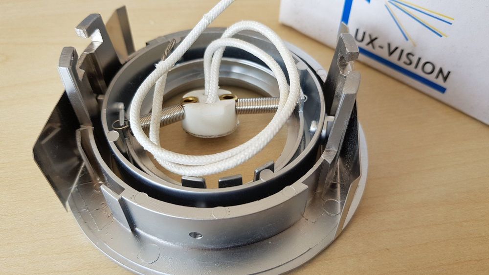 Spot Einbau Chrom matt neu Lux Vision Aussendurchmesser 95mm (Neu und