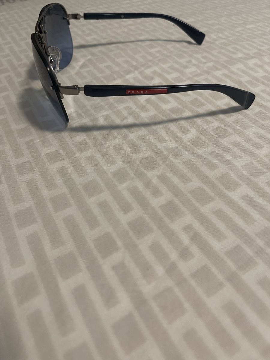Brillen & Gläser: Sonnenbrille Prada  blau gute Zustand – Gebraucht aus Münchenbuchsee von ana_6vx7 2