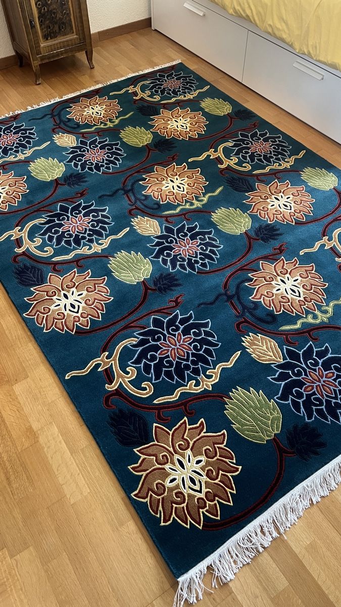Tappeti: Schwimmende Blumen Teppich  – Nuovo e nell'imballaggio originale da Wallisellen venduto da tamang_teppiche 1