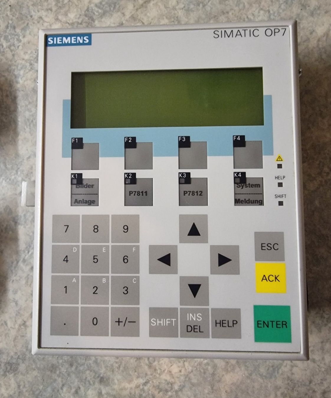 Siemens Sistema di controllo: Siemens SIMATIC OP7 Operator Panel – Usato da Zuzgen venduto da ricard11