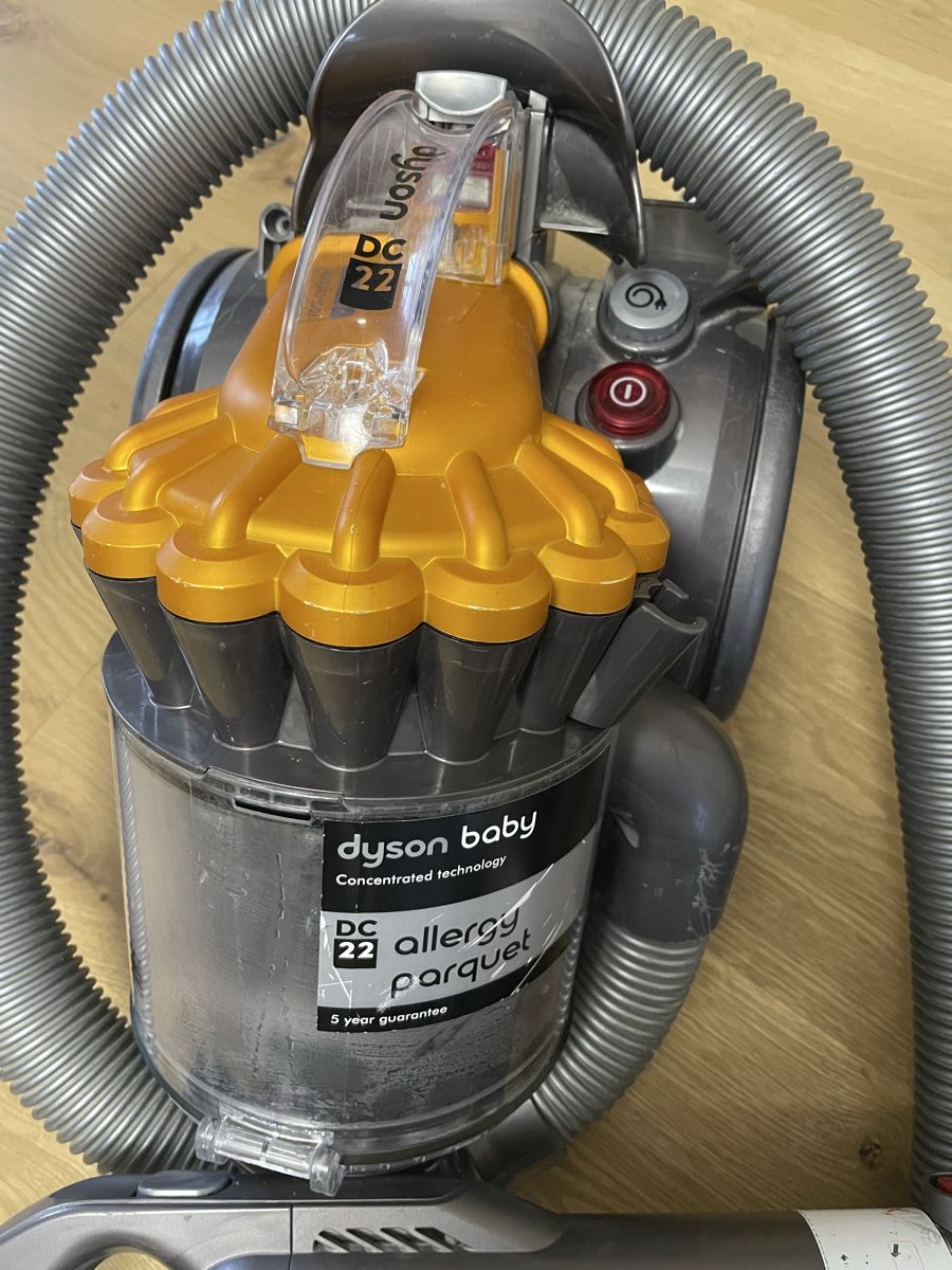 Dyson Aspirateurs & Accessoires: Dyson  – D'occasion à Marin-Épagnier par sturza