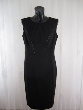 Robe fourreau