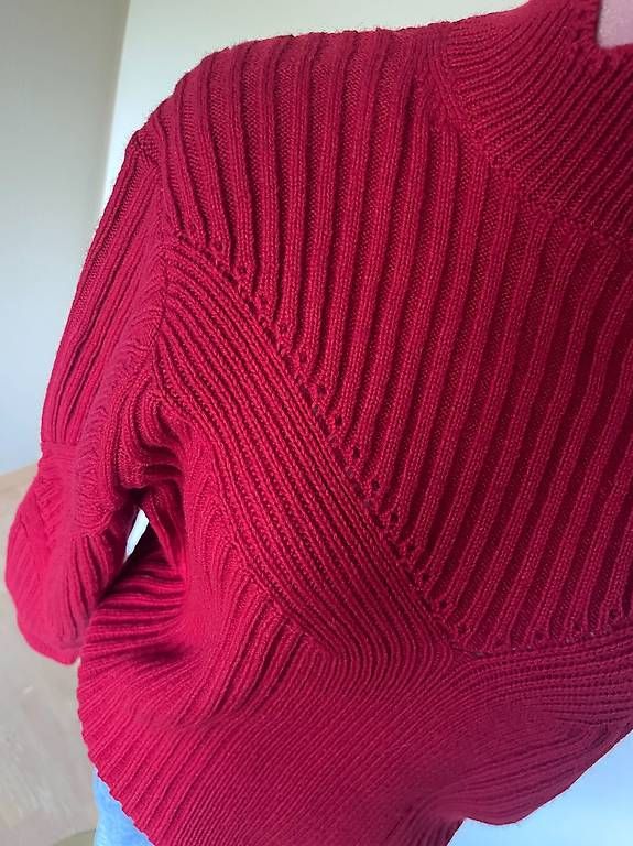 Tara Jarmon Pulls & Sweat-shirts: Tara Jarmon, Strickpullover, Gr. M – D'occasion à Gossau ZH par PREL3VED_shop 1