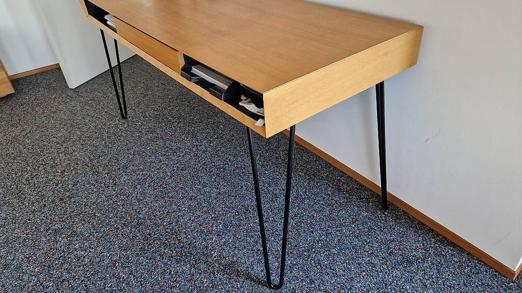 Bureaux: Schreibtisch – D'occasion à Salenstein par Urs_Rene 1