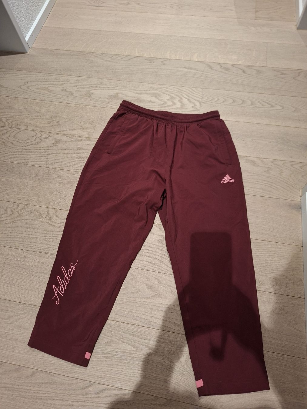 Adidas Pantaloni: neue Adidas Trainer Hose Herren M – Nuovo (secondo la descrizione) da Meinisberg venduto da MartinaM1972 1