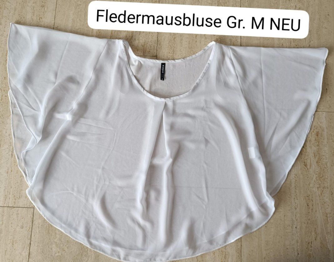 T-shirt: T-Shirt Fledermaus-/Bluse Gr. M – Nuovo (secondo la descrizione) da Wenslingen venduto da Stibi04