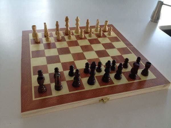 Giochi: Schachbrett – Nuovo e nell'imballaggio originale da Neuheim venduto da Aquarius369 1