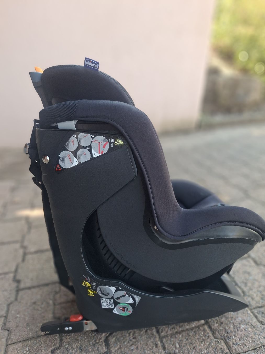Chicco Seggiolini per auto: Auto Kinder Sitz Chicco Oasis 1 – Usato da Kleindöttingen venduto da bargi91 2