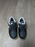 Nike Kinderschuhe 26
