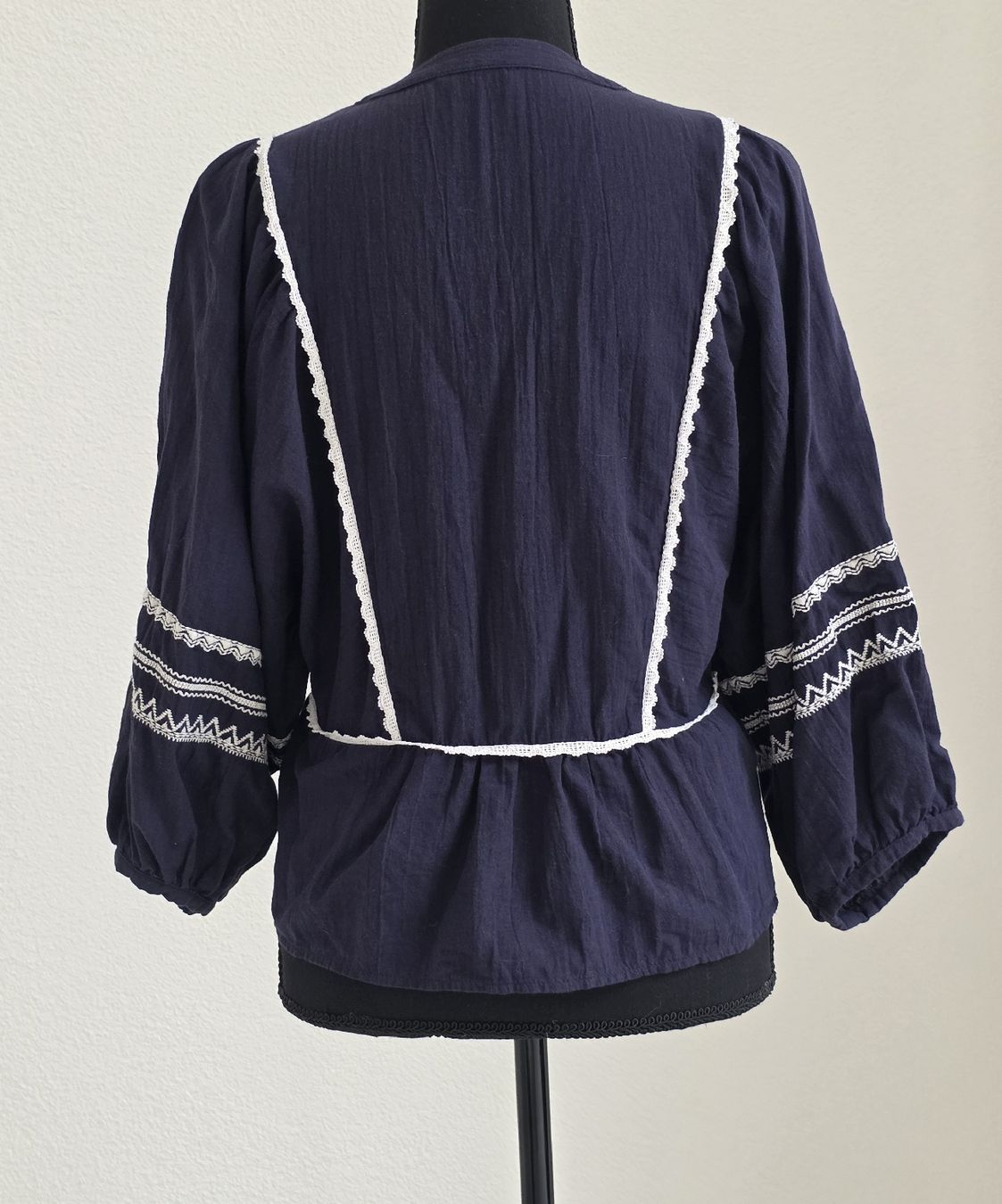 Camicette: Bluse  dunkelblau Grösse S mit Stickerei – Usato da Rheinsulz venduto da Gilea 3