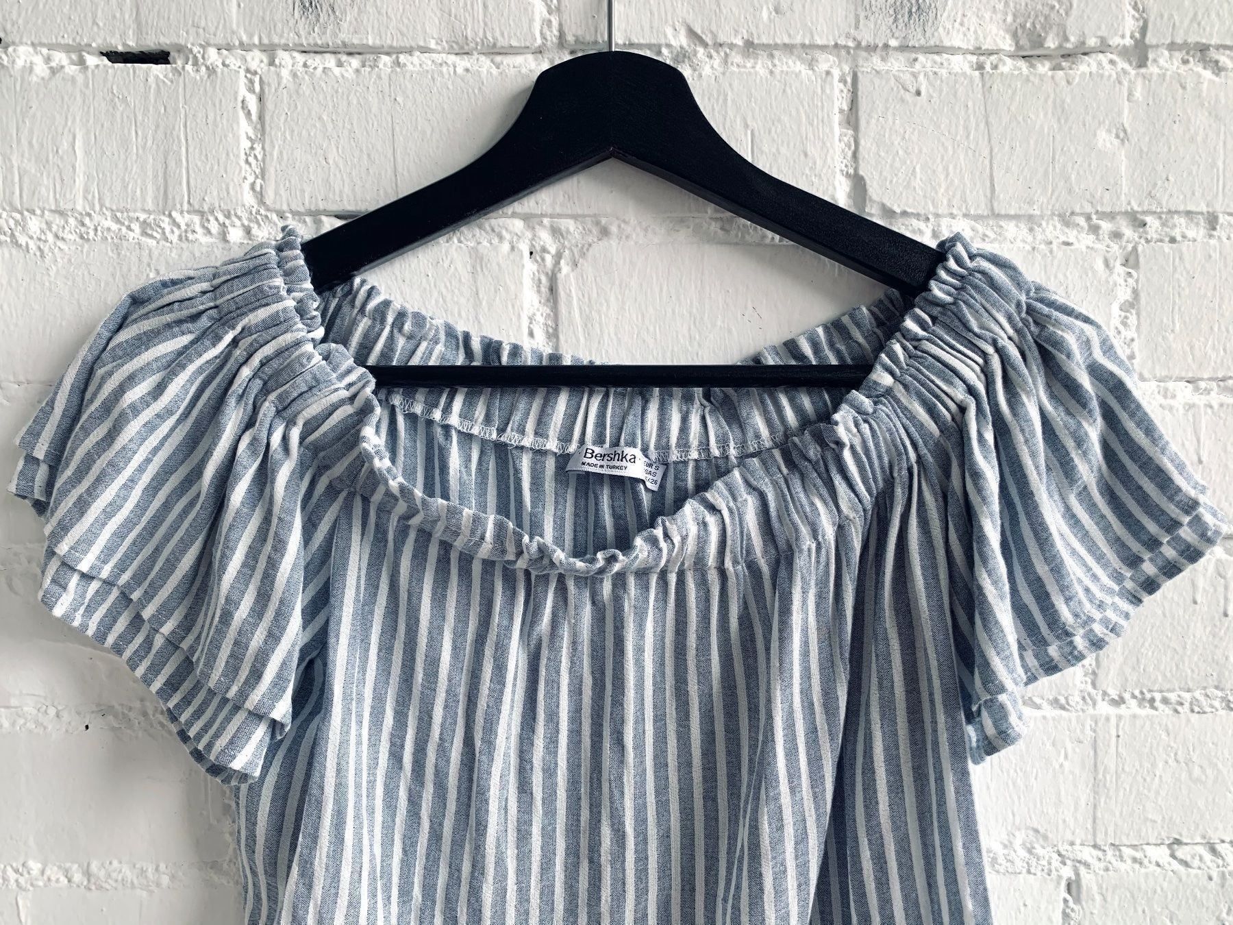 Bershka Blusen, T-Shirts & Tops: Gestreiftes Crop-Oberteil von Bershka – Gebraucht aus Bern von Fraeuleinhonig 3