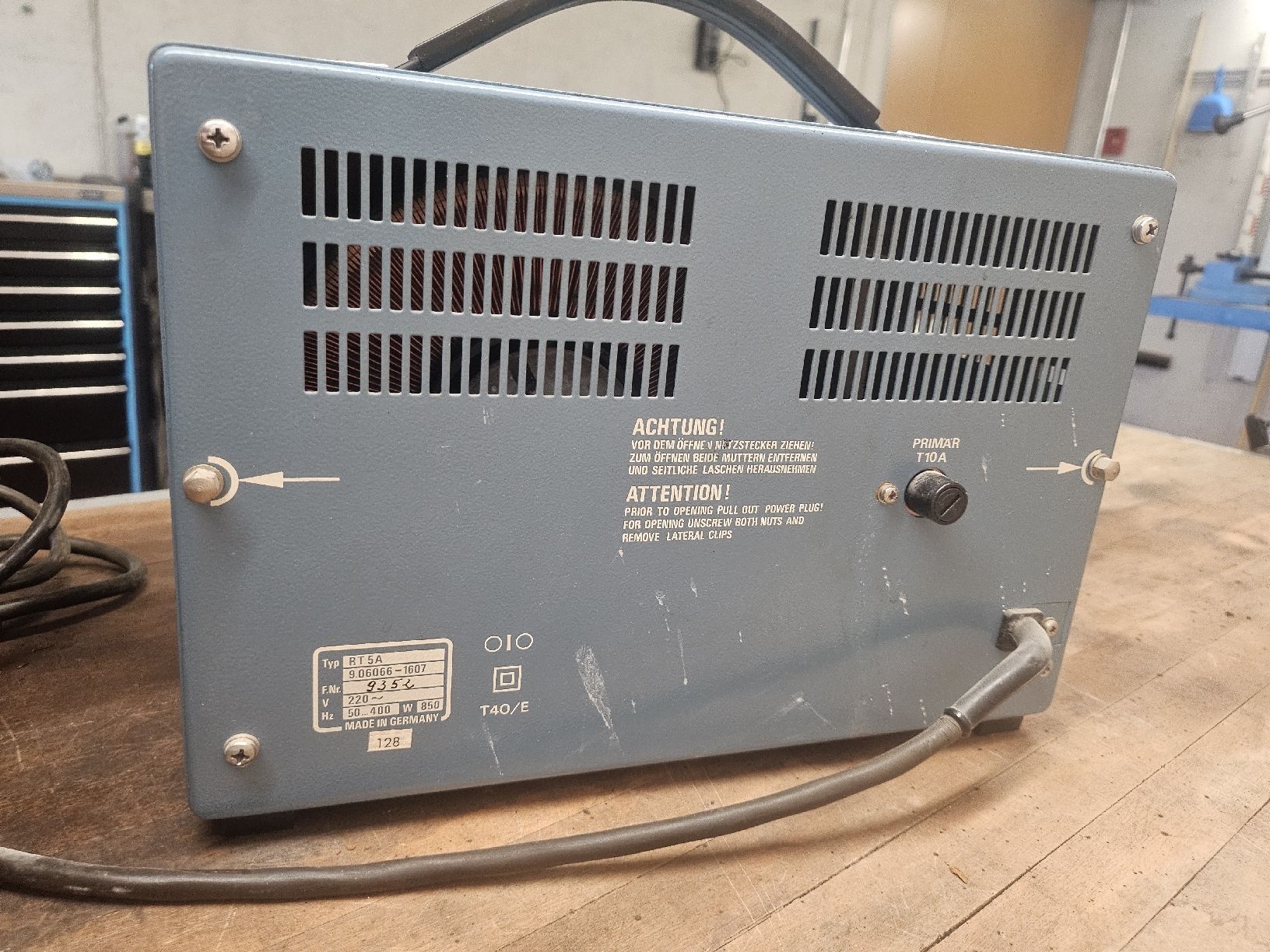 Grundig Messen: Regeltrenntransformator Grundig RT 5A  – Gebraucht aus Küsnacht ZH von beo_l7yf 1
