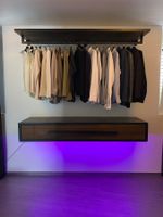 Garderobe mit grosser Schubladenkommode