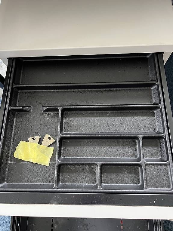 Cassettiere: Bürokorpus – Usato da Winterthur venduto da Fonti_sponti 3