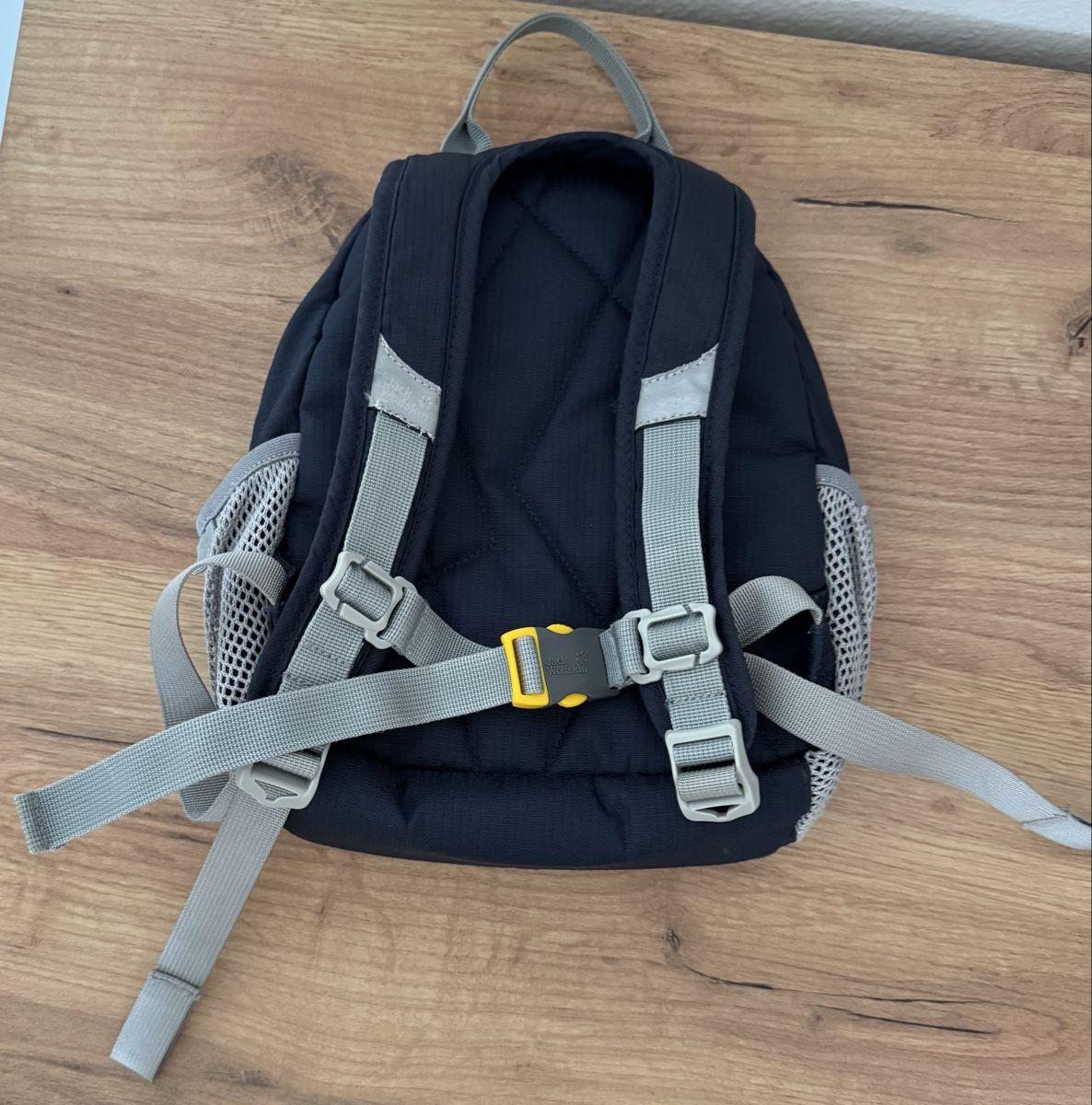 Jack Wolfskin Zaini: Jack Wolfskin Buttercup Kinder Rucksack – Usato da Flumenthal venduto da Krajan 2