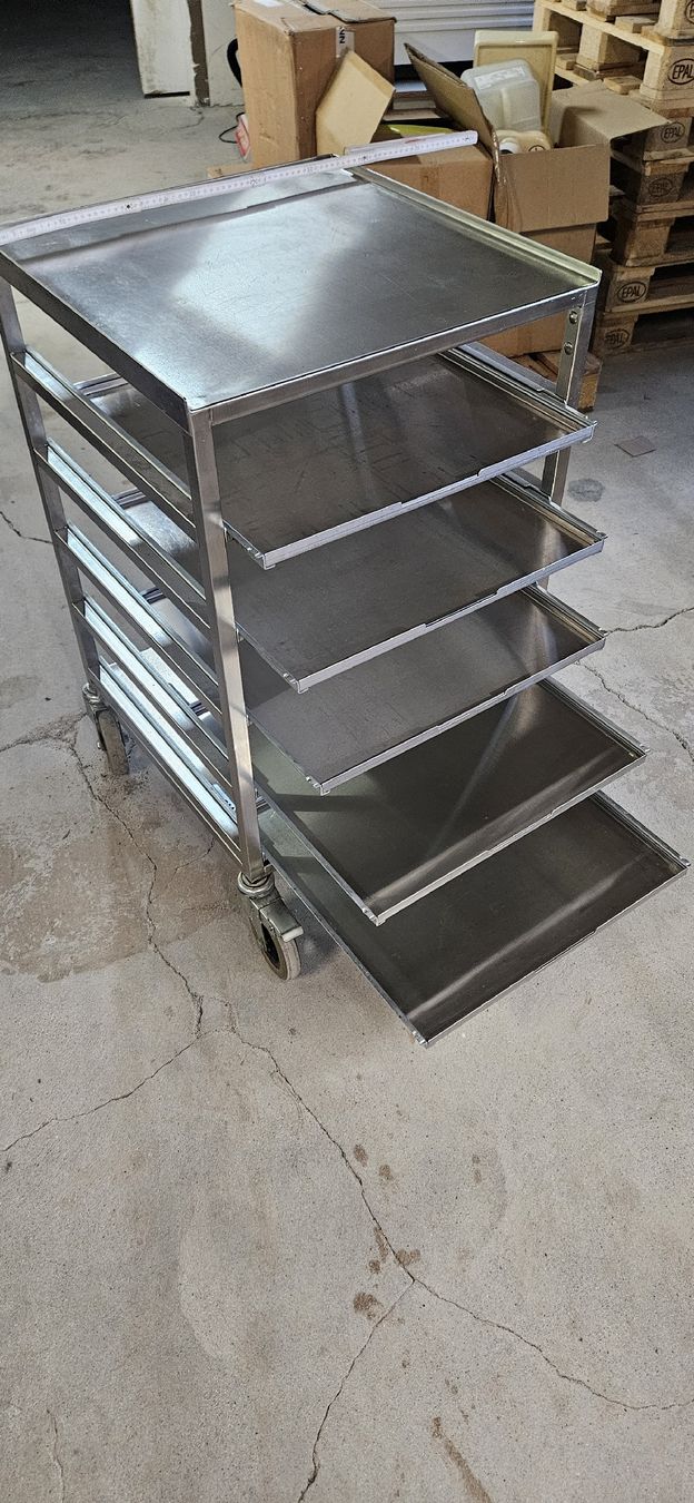 Scaffali: Metallkorb mit 5 Fächern (Edelstahl) – Usato da Horw venduto da phi_z2qn 1
