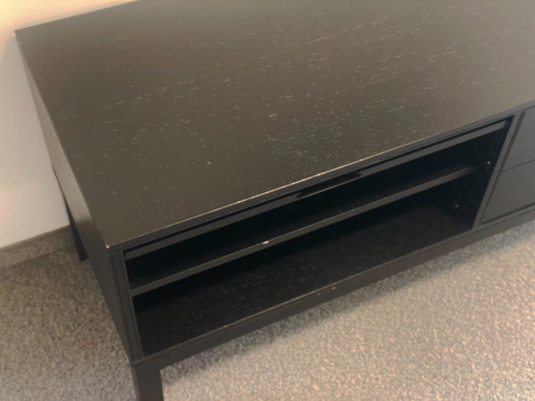 TV Möbel: Sideboard schwarz, Eichenfurnier, 2 Schubladen,2 Klappfächer – Gebraucht aus Zürich von HHappel 2