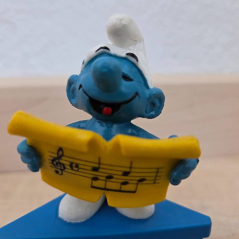 Schleich Statuette: Schlumpf "Happy Birthday" von Schleich – Usato da Zug venduto da Sunshine_113 1