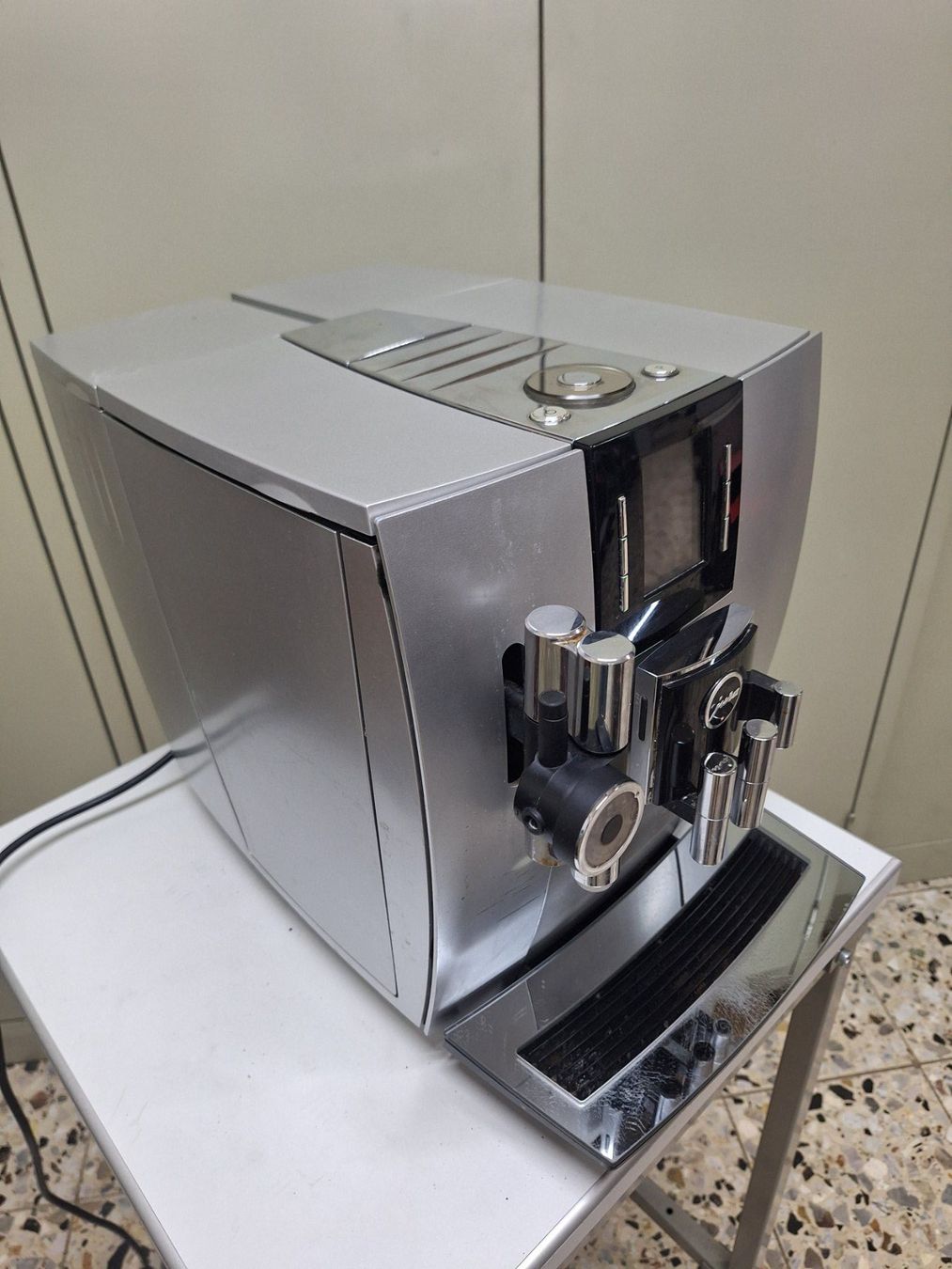 Jura Macchine per caffè & Macchine per espresso: Machine à café JURA J600 – Difettoso da Laconnex venduto da Patkek29 2