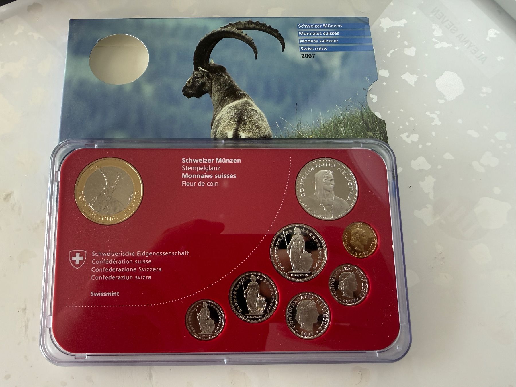 Tutti le monete: Schweizer Münzsatz 2007  Stempelglanz – Nuovo (secondo la descrizione) da Wallisellen venduto da SWISS_SILVER1 1