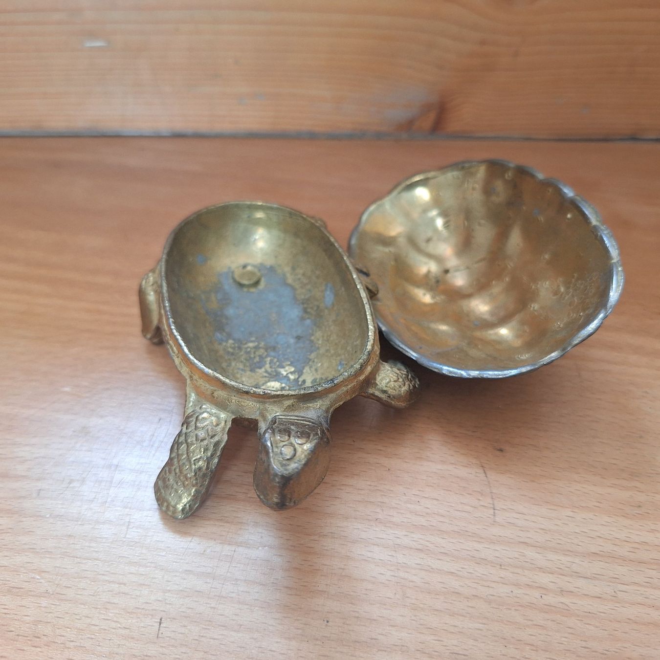 Tutte le decorazioni: Schmuckschatulle, Vintage Schildkröte, Messing oder Bronze – Usato da Winterthur venduto da ric_rl7n 1