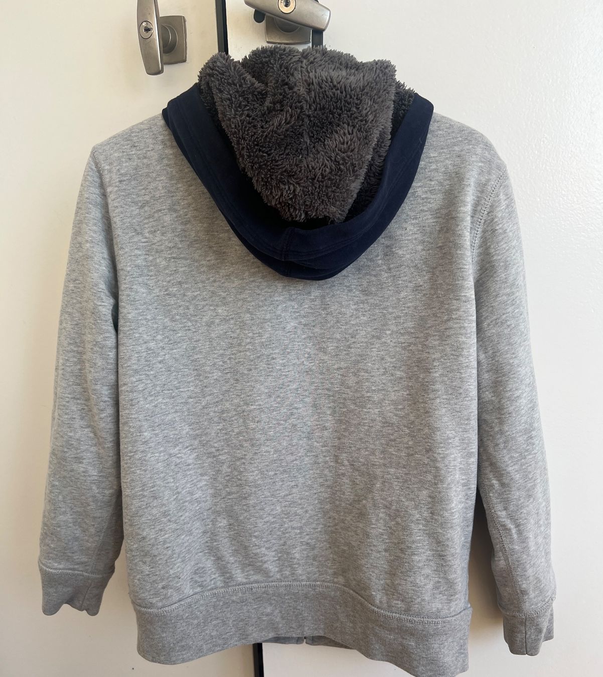 Gap Maglioni & Felpe: GAP Kapuzenpullover Teddyfutter Gr. 12 (XL) Jungen – Usato da bern venduto da LuisCocco 2