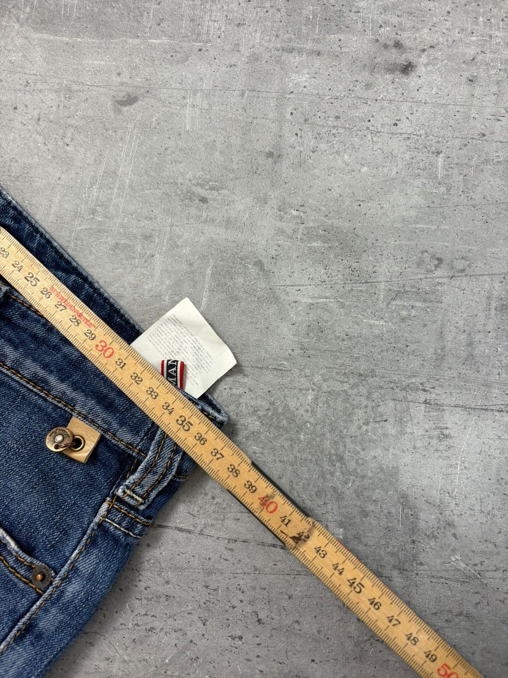 Armani Jeans: Vintage Armani Bootcut Jeans (S) – Nuovo (secondo la descrizione) da Werdenberg venduto da hase.vintage 8