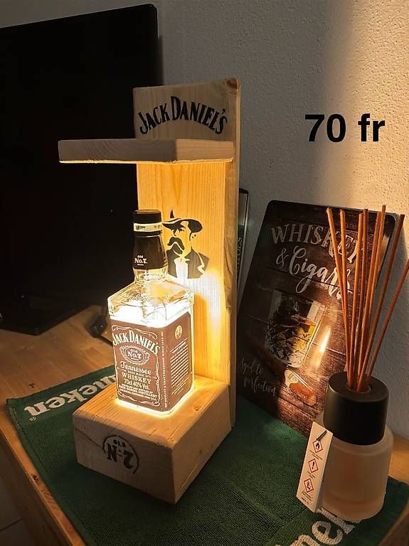 Lampes: Lampada con bottiglie whisky  – D'occasion à S. Antonino par raffosuisse 4