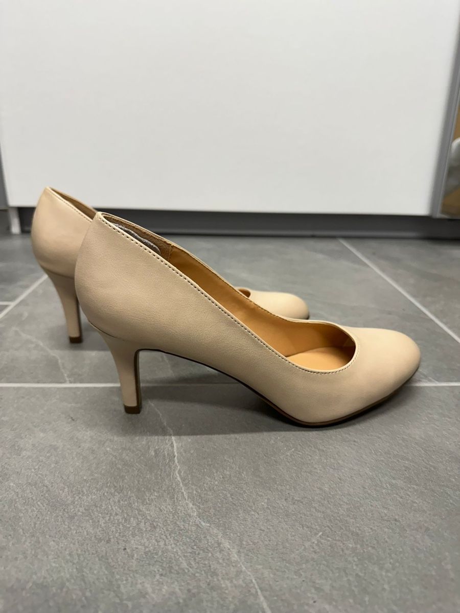 Scarpe da donna: Pumps beige, Grösse 38 – Usato da Stäfa venduto da RedWings13 1
