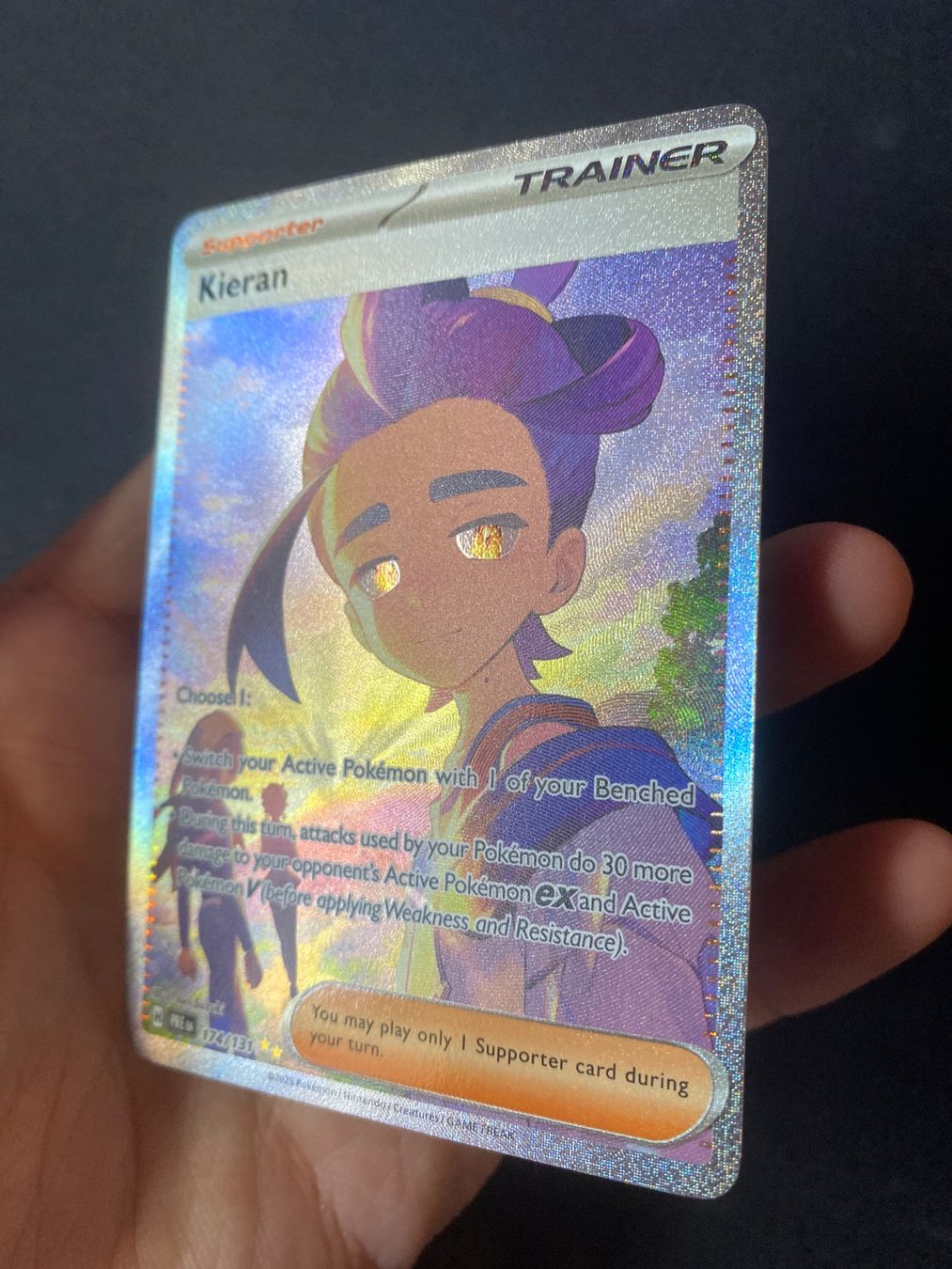 Pokémon Sammelbilder & Trading cards: Pokémon Kieran 174 - Jo - SIR - Prismatic Evolutions - EN – Neu (gemäss Beschreibung) aus Hausen AG von Shrade 1