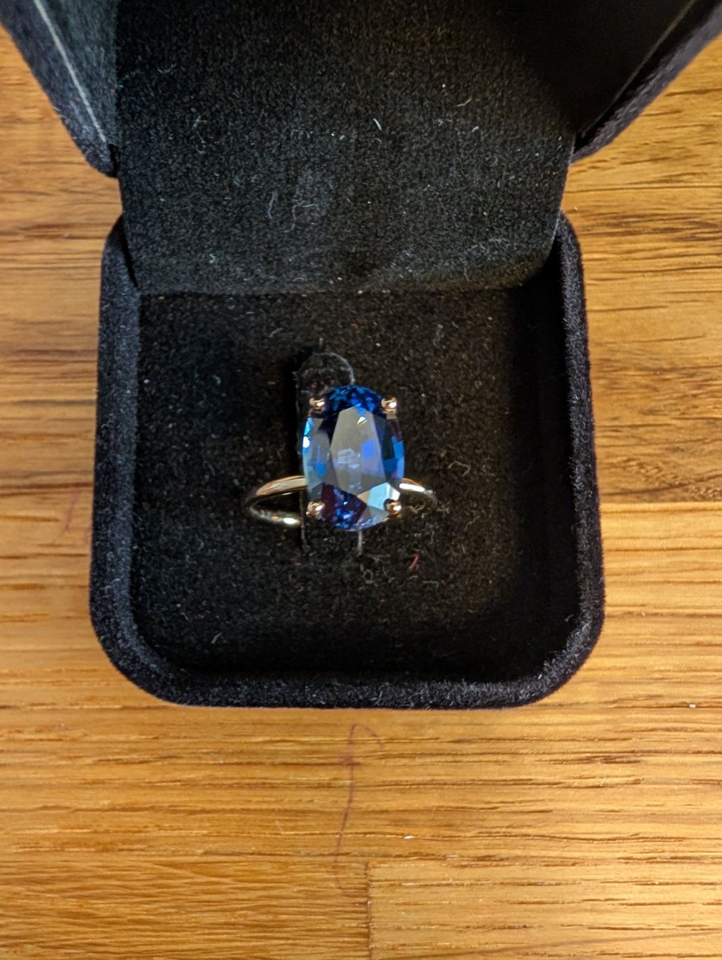 Anelli: Goldring mit Saphir Grosse 7 – Nuovo (secondo la descrizione) da Einsiedeln venduto da mar_6bqc
