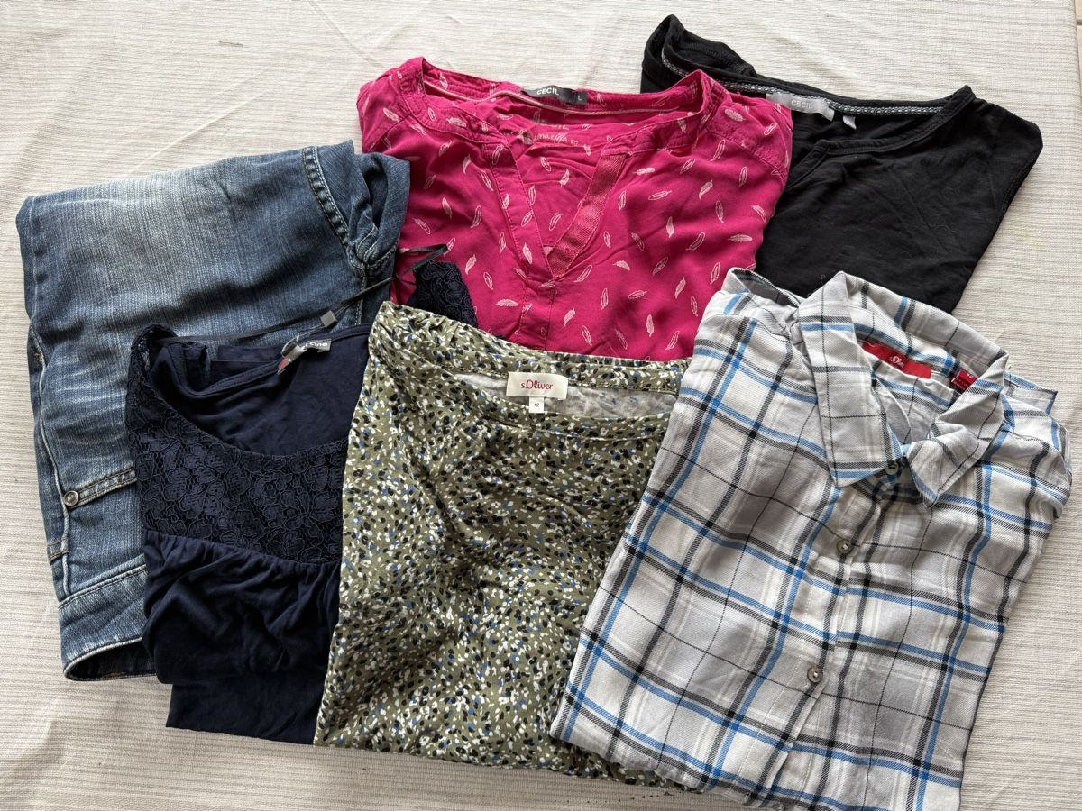Lots de vêtements: Kleiderpaket Damen – D'occasion à Strada par Betflo