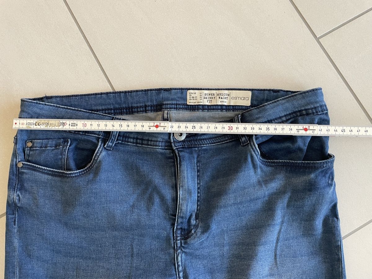 Jeans: Damen Jeans Gr 44 – Gebraucht aus Rüti ZH von kar_xx9l 1