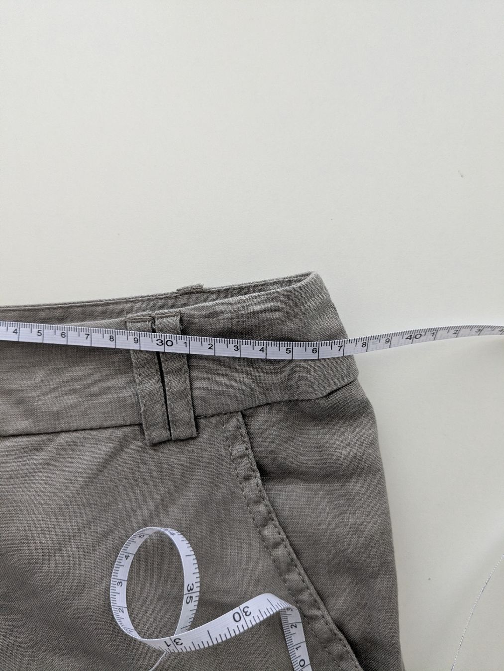 Maddison Hosen: Damen Hose beige Grösse 34 Leinen  – Gebraucht aus Rorschach von olg_5qq2 3