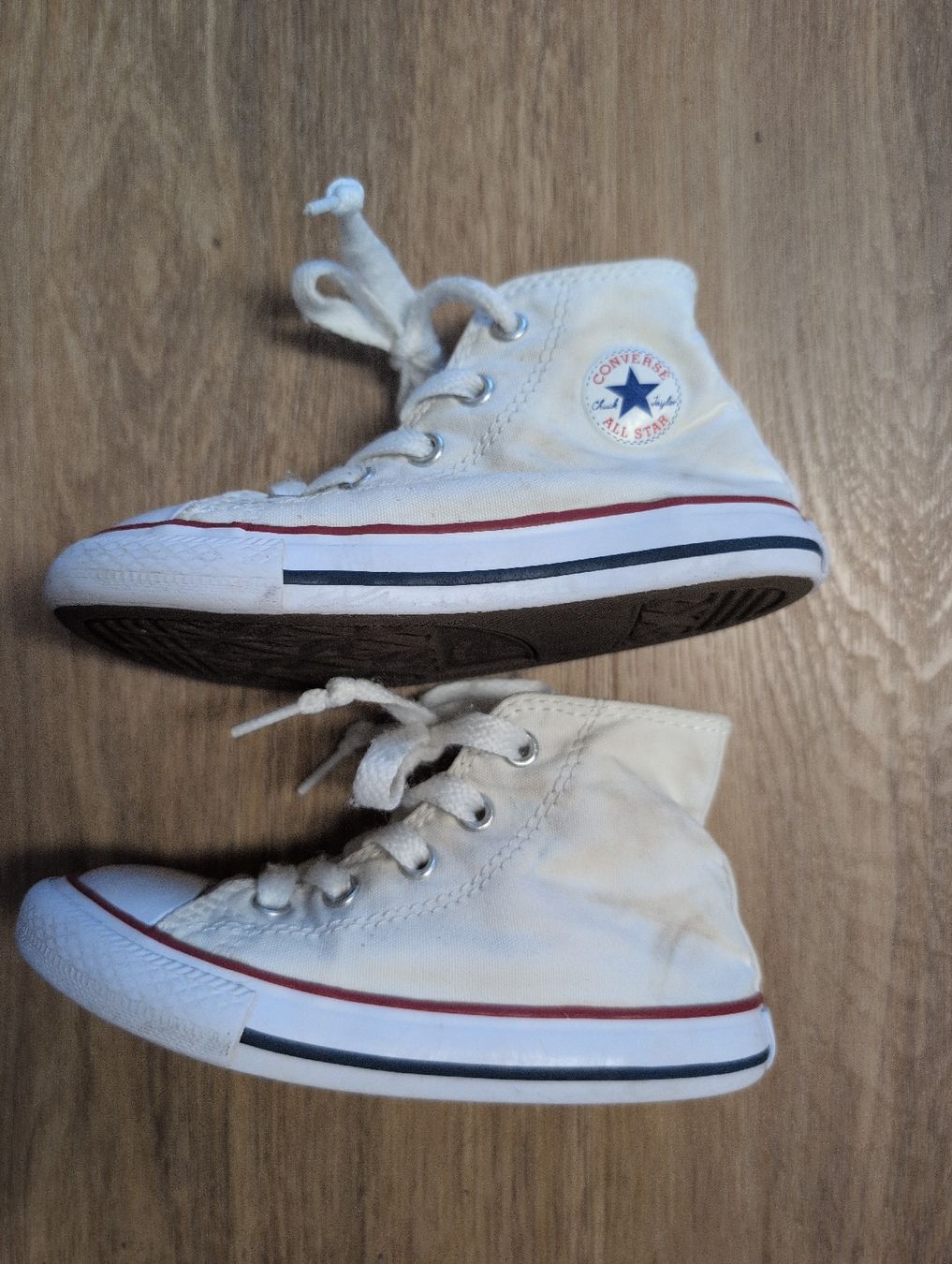Converse Scarpe per ragazzi: Converse All Stars Gr. 24, weiss – Usato da Dübendorf venduto da SomeEnd 1
