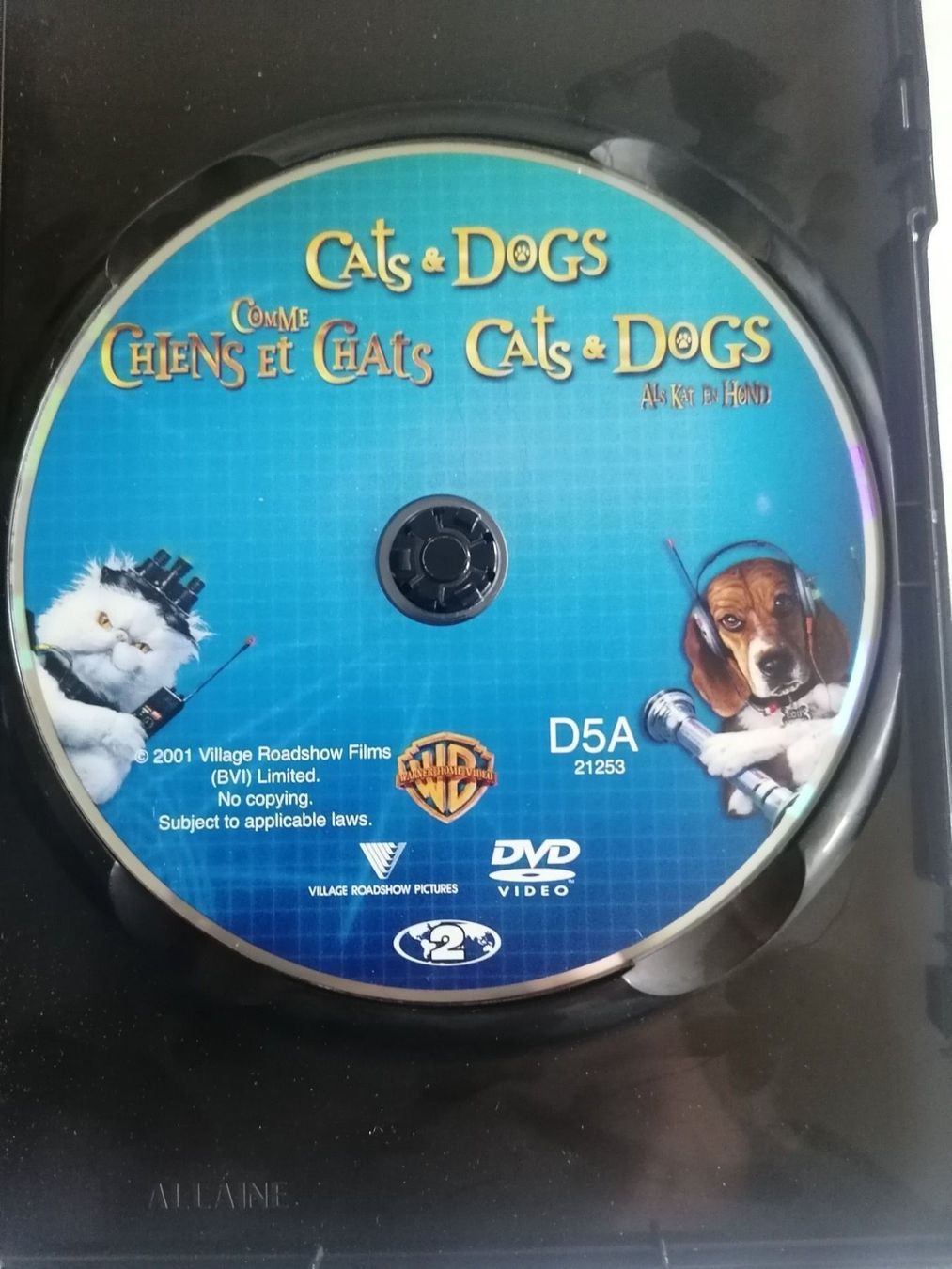 Alle DVDs: Comme chiens et chats – Gebraucht aus Porrentruy von Olifante 2