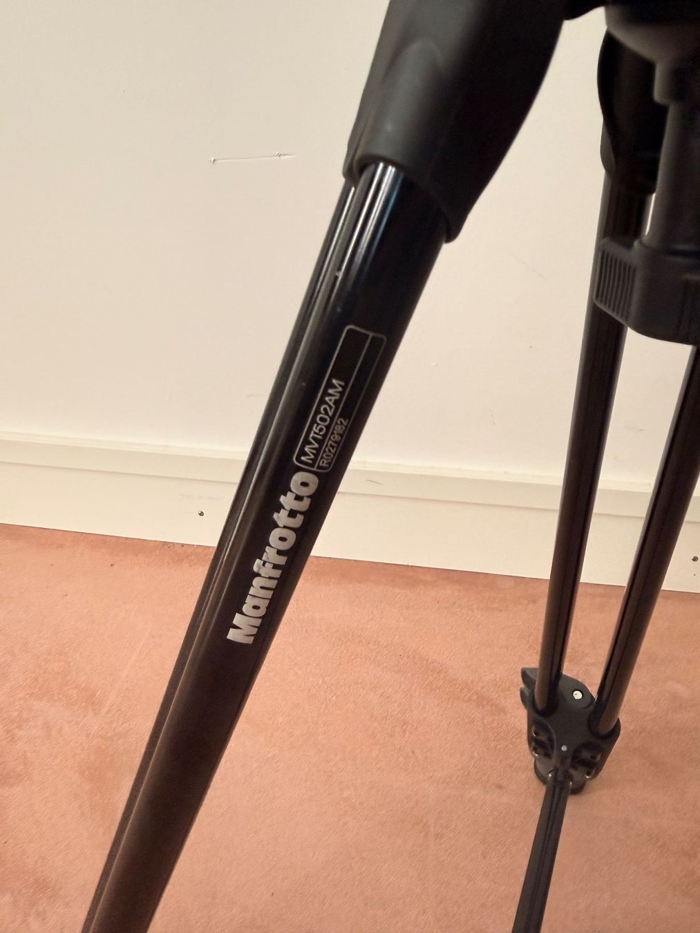 Manfrotto Videocamere: Video-Stativ Manfrotto MVT502AM – Usato da St. Gallen venduto da luc_kfb2 2