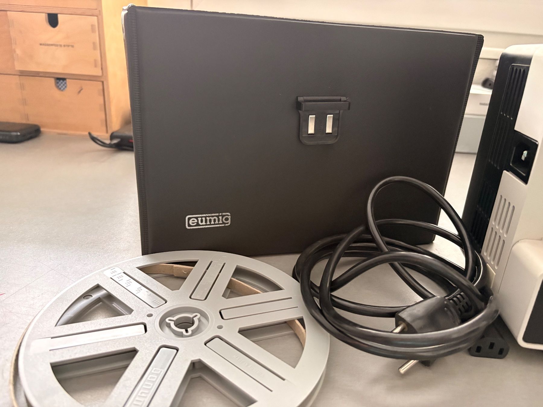 Eumig Vidéoprojecteurs: Eumig Mark 605 D Projektor – D'occasion à Emmenbrücke par Pajuma 2