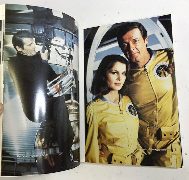 Libri: das grosse James Bond Buch – Usato da Zürich venduto da gigimai67 5