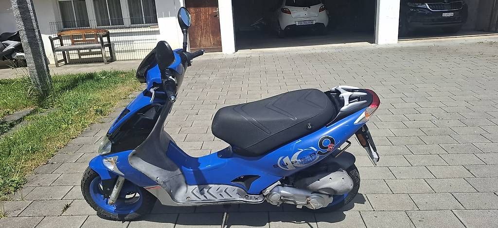 Scooter: Roller zu verkaufen – Usato da Krummenau venduto da JUf_dpc7 2