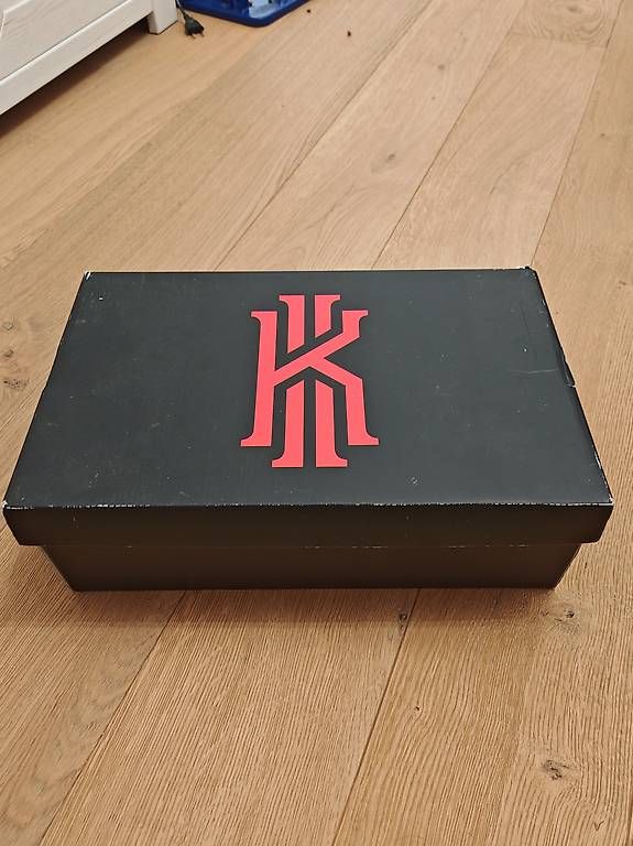 Herrenschuhe: Nike Schuh Kyrie Irving Gr. 46 – Neu und originalverpackt aus Pfäffikon ZH von chris198830 2