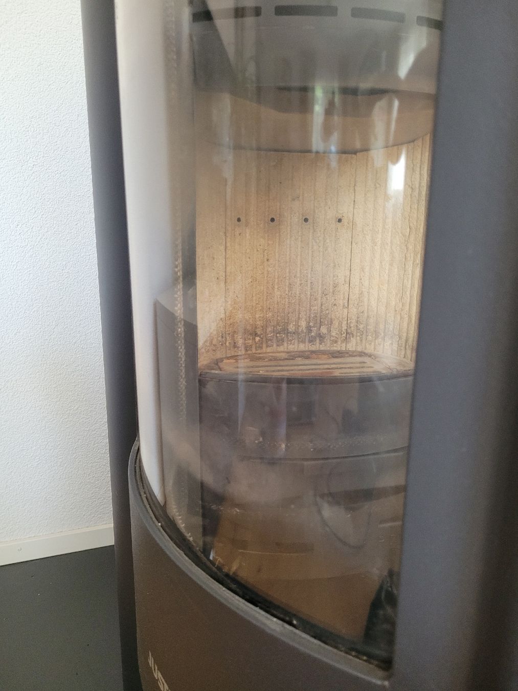 Schwedenöfen: Holzofen JUSTUS Arktis Neo 5.1 – Gebraucht aus Schafisheim von jurafl4 7