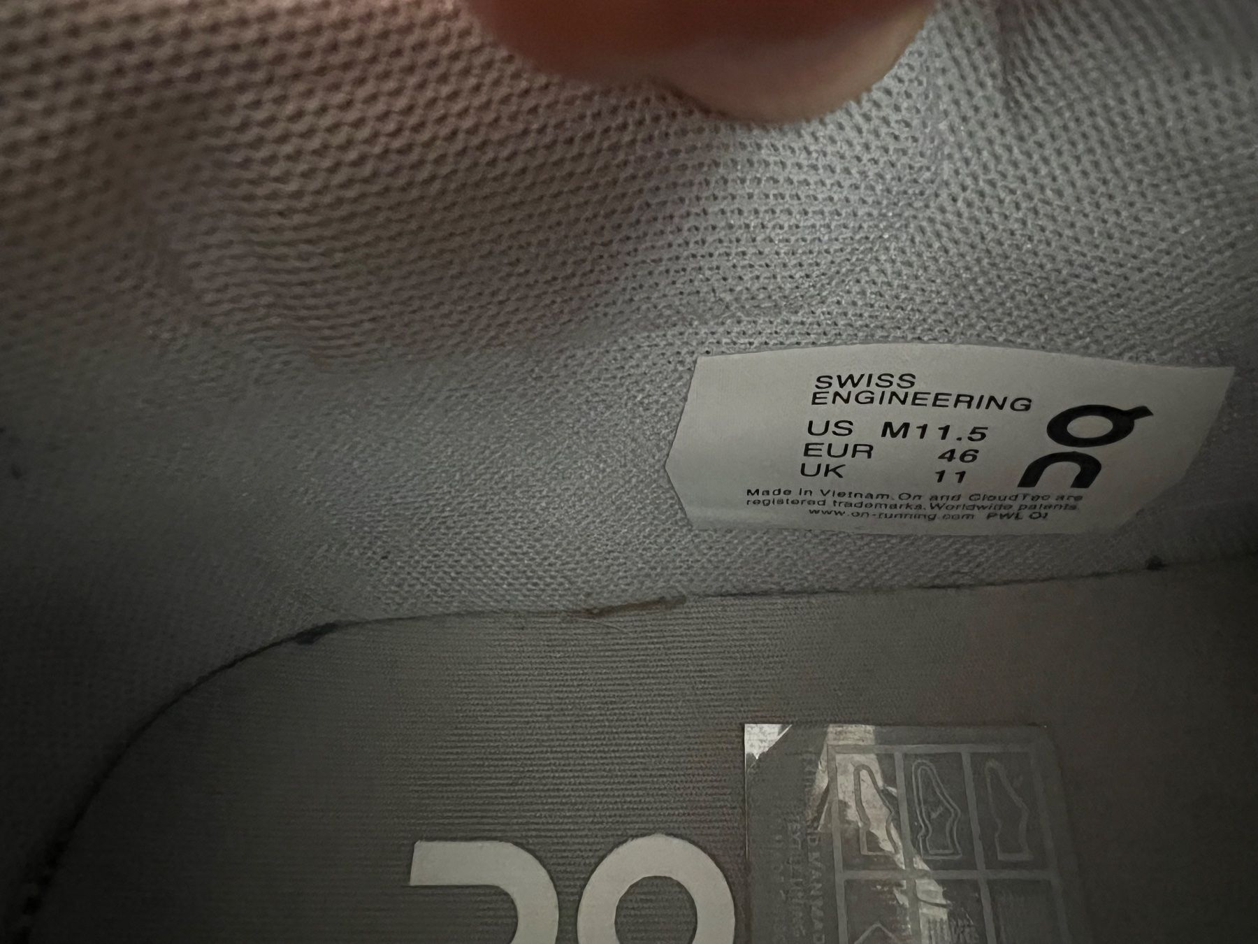 On Scarpe da uomo: On Cloud The Roger Sneaker weiss Leder 46 – Usato da Jona venduto da Sariksa 8