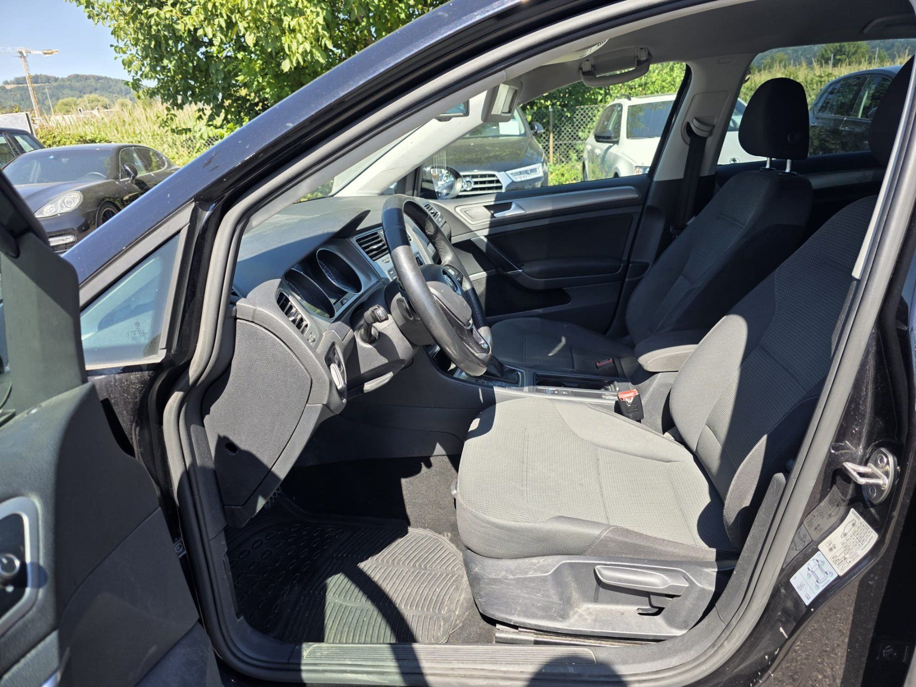VW Autos: VW Golf 2.0 TDI Variant – Gebraucht aus Regensdorf von Bay2020 4