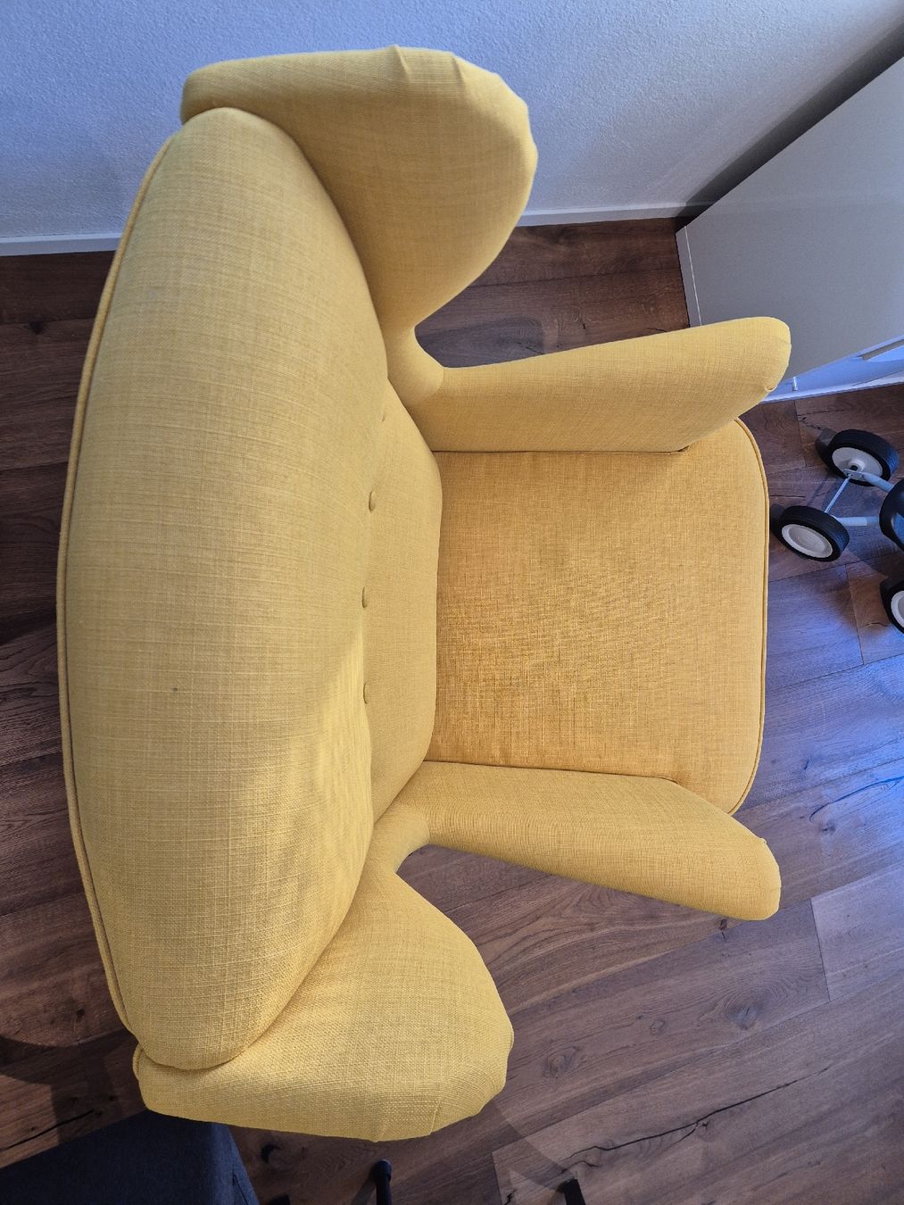 Ikea Poltrone: IKEA STRANDMON Ohrensessel inkl. Hocker – Usato da Thun venduto da tri-tra-trio 5