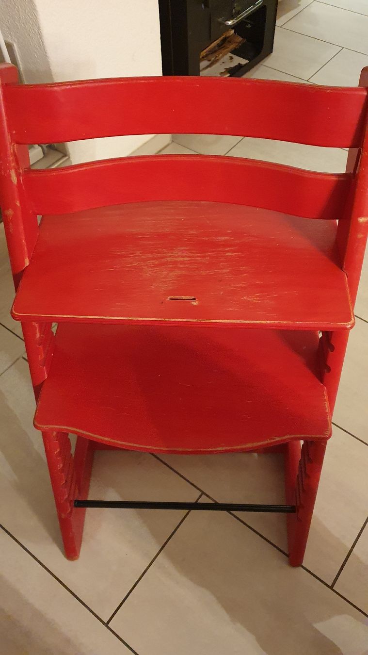 Stokke Seggioloni: Stokke Tripp Trapp Kinderstuhl, rot – Usato da Kollbrunn venduto da Elaxmafi 2