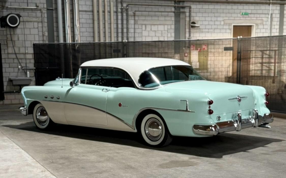 Buick Automobili: Buick Super 1954 mit Veteran Eintrag – Usato da Thalwil venduto da Noa_Nero 6