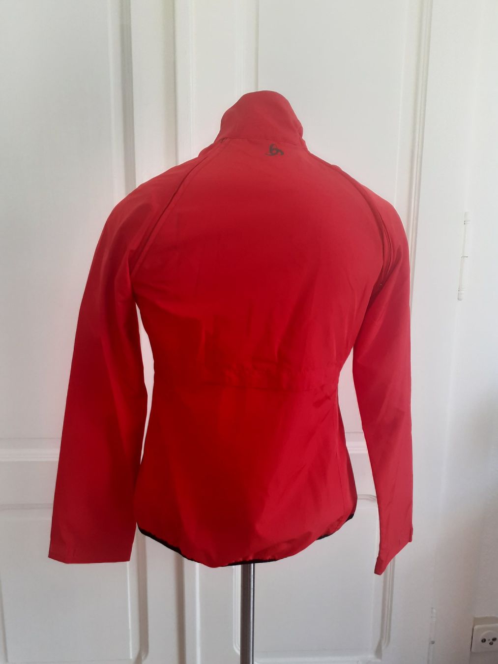 Odlo Jacken: Veste Odlo rouge, taille S – Gebraucht aus Lausanne von nma_b7dk 1